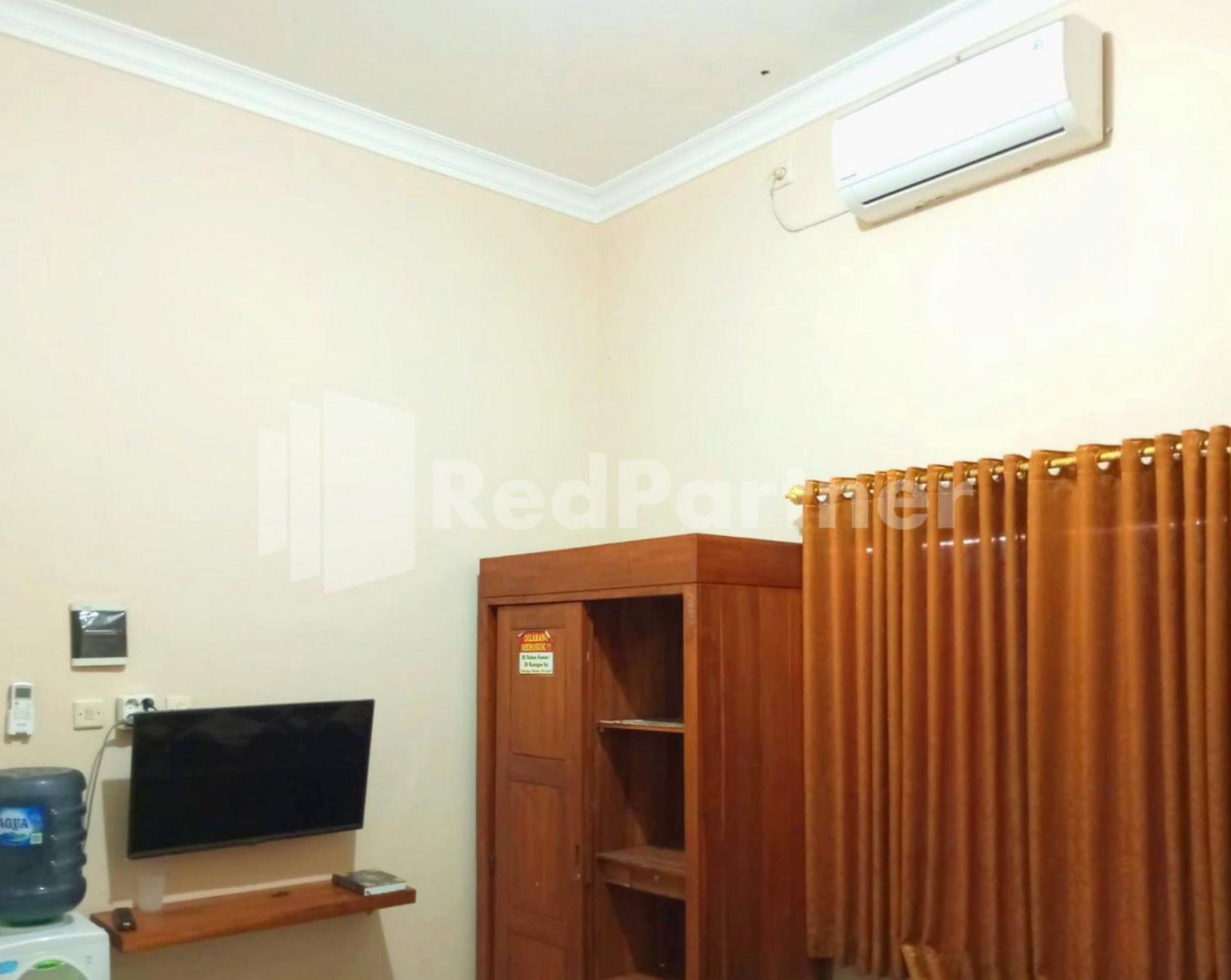 Isa Mitra Reddoorz 2* Kudus